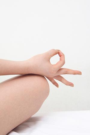 大阪で目元のクマを取れる病院です